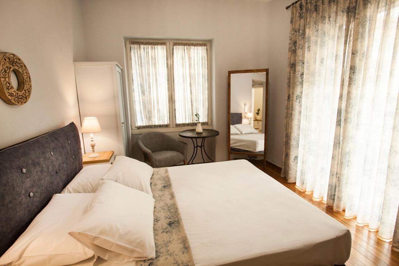 Lovely 1St Fl. Apt, With Balcony In Pagrati Athens Exterior photo